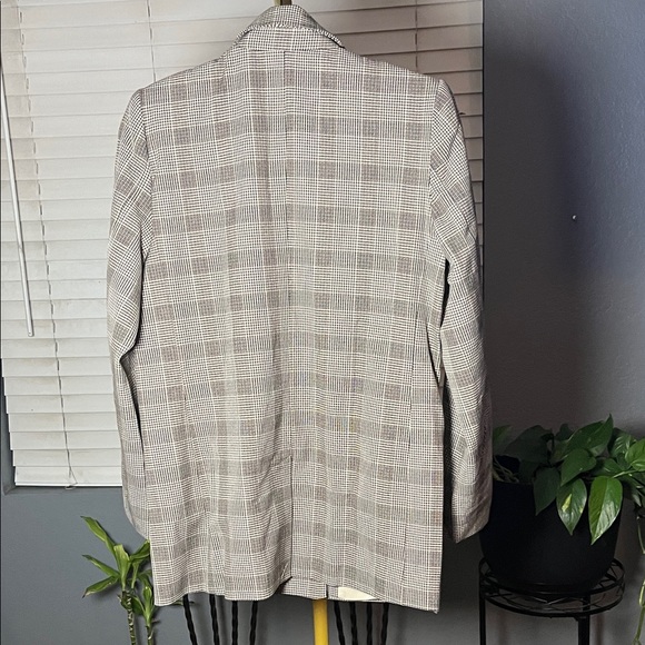 a new day Women's Plaid Blazer in Cream and Black - Picture 3 of 3